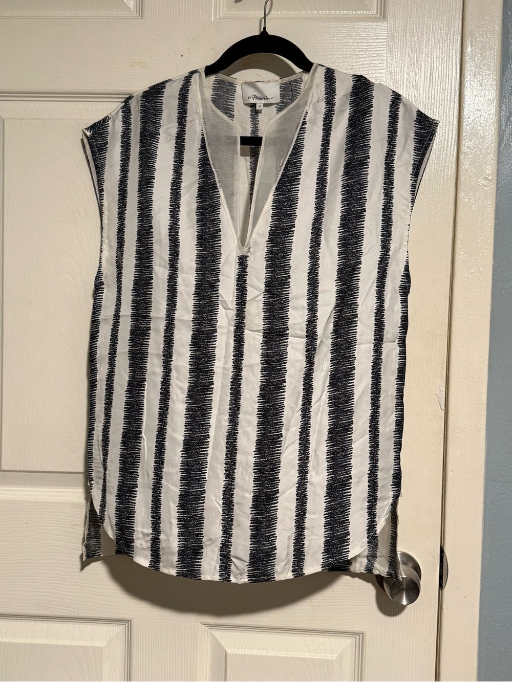 3-1 Philip Lim Rails White Sleeveless V-Neck Top with black stripes size 2